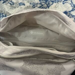 Lululemon belt bag